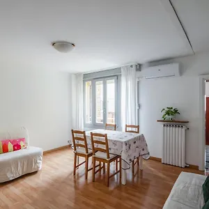 - Piazza Dei Signori Flats Appartamento Padova