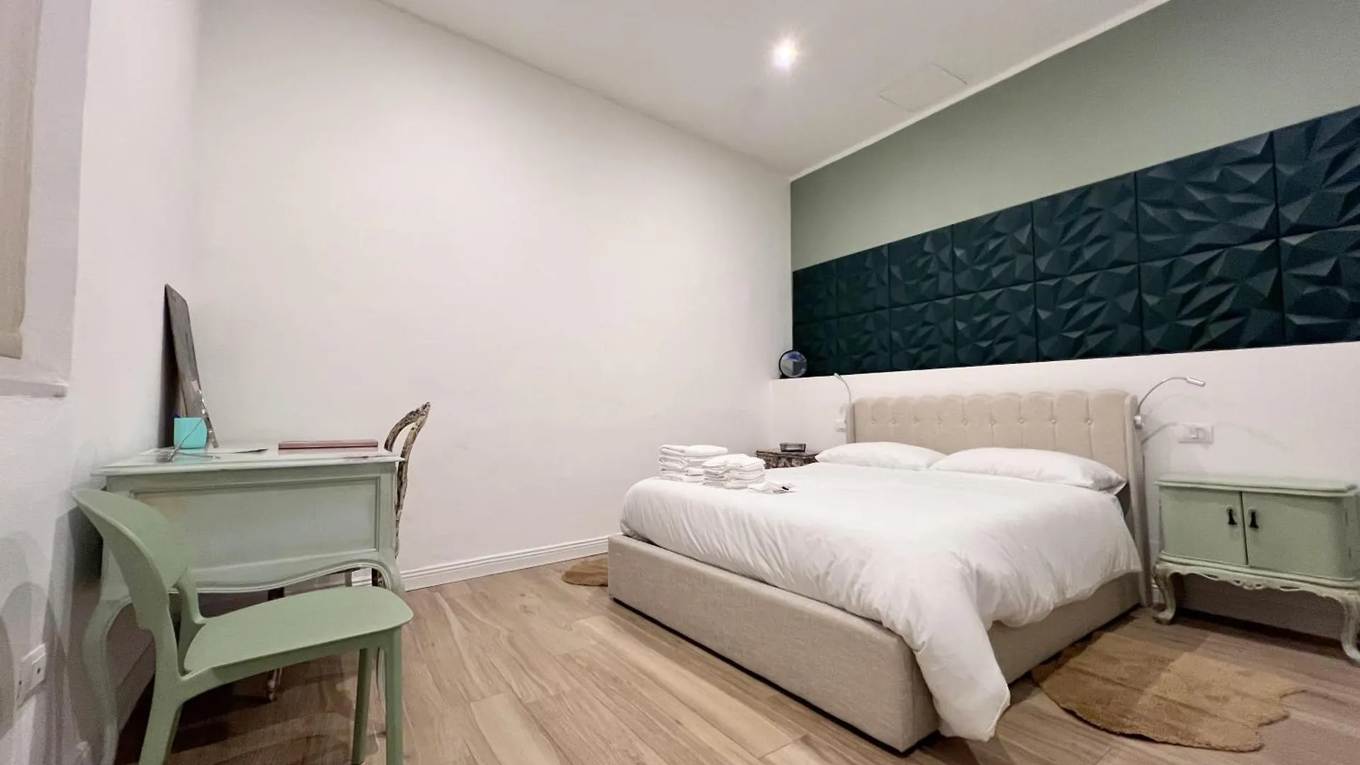 Apartment Home Cavour Prato Prato